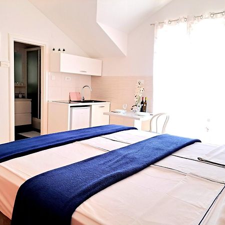 Studio Apartments Regina Bol Zewnętrze zdjęcie