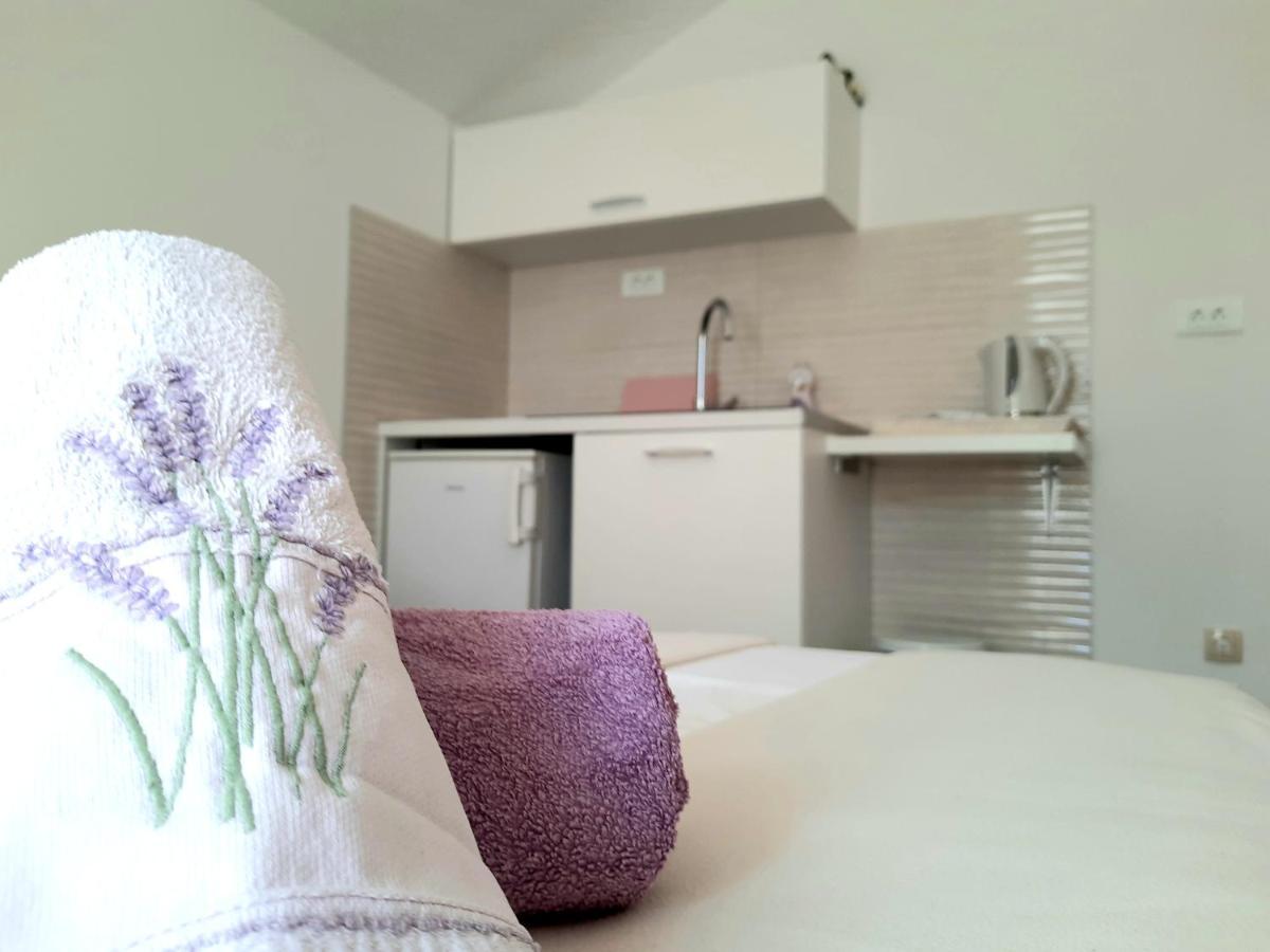 Studio Apartments Regina Bol Zewnętrze zdjęcie