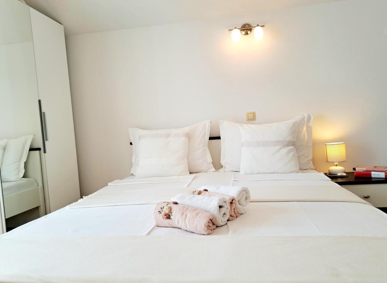 Studio Apartments Regina Bol Zewnętrze zdjęcie