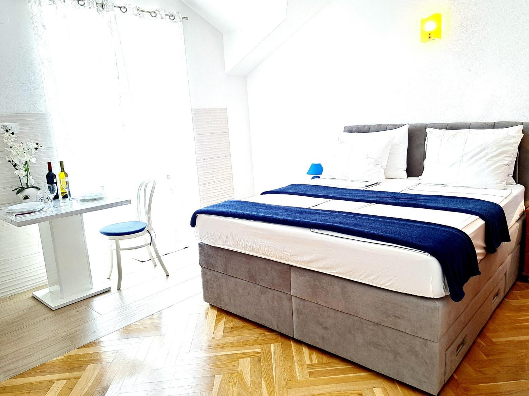 Studio Apartments Regina Bol Zewnętrze zdjęcie