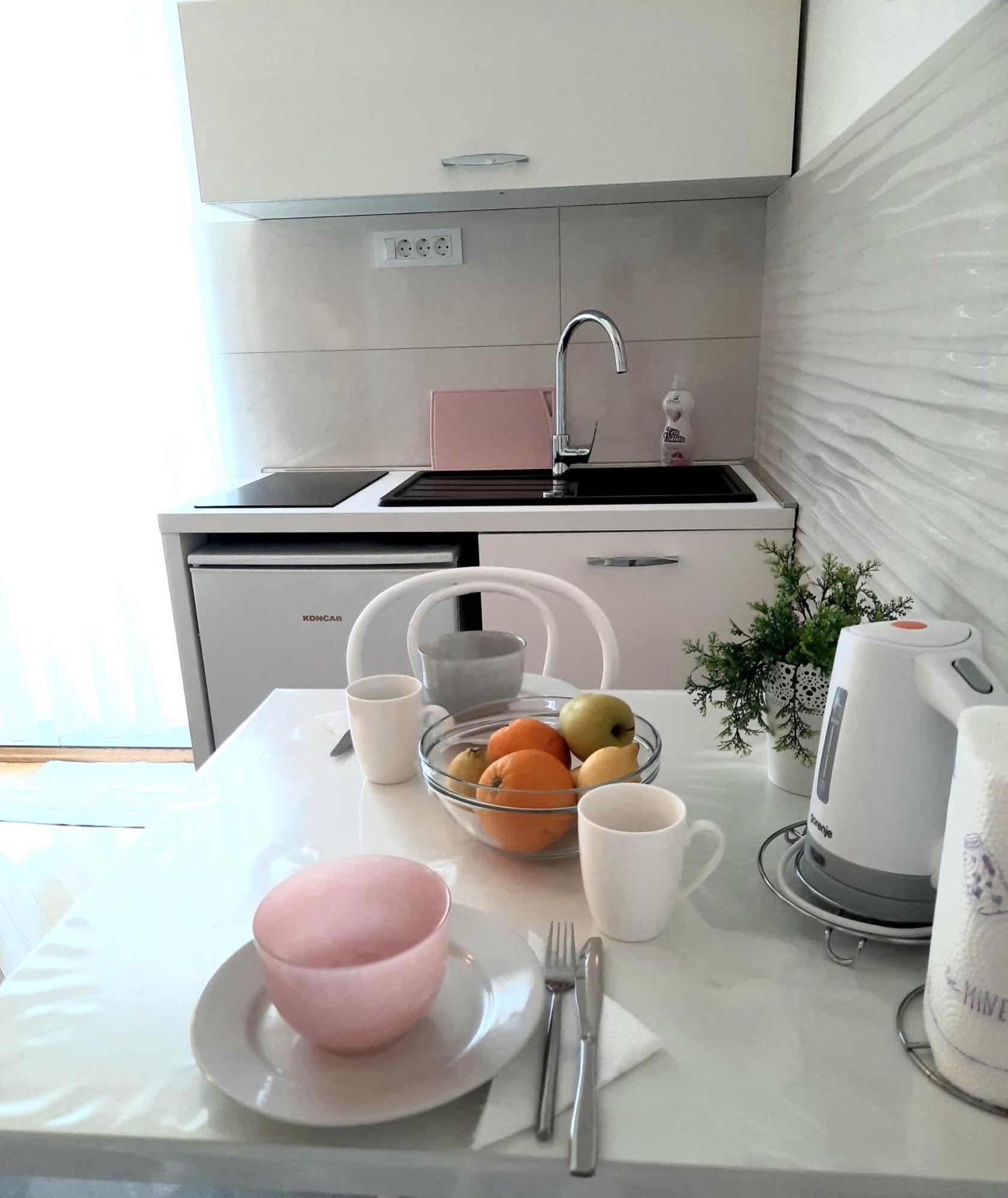 Studio Apartments Regina Bol Pokój zdjęcie