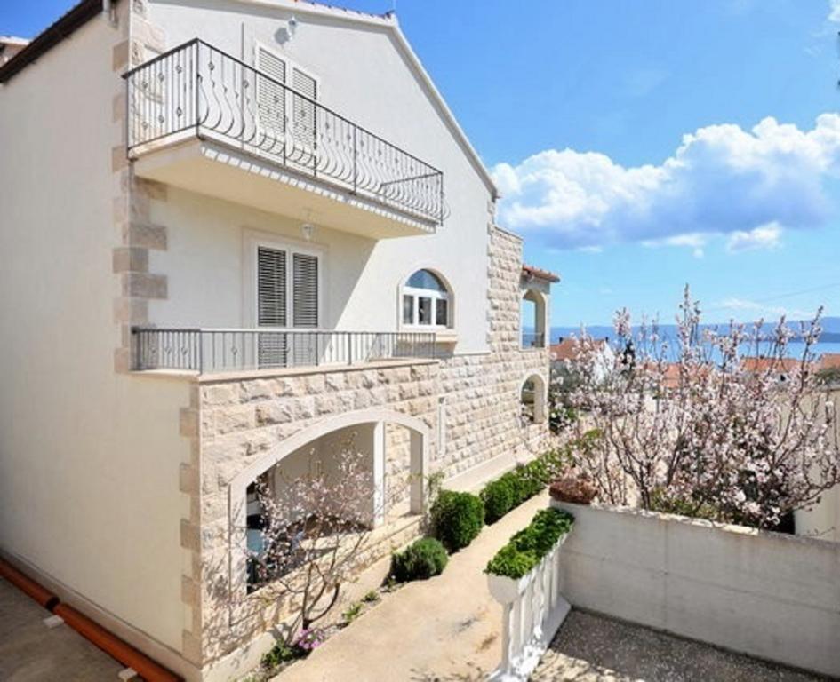Studio Apartments Regina Bol Zewnętrze zdjęcie