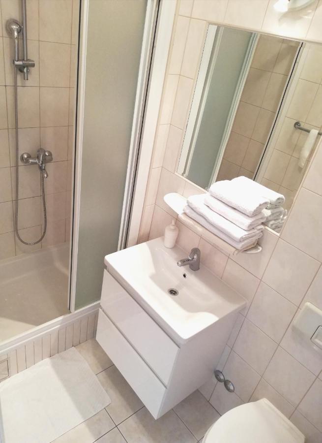 Studio Apartments Regina Bol Zewnętrze zdjęcie